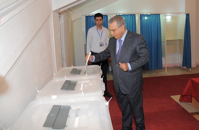 Azerbaijan’s PA head votes at constitutional referendum - PHOTOS
